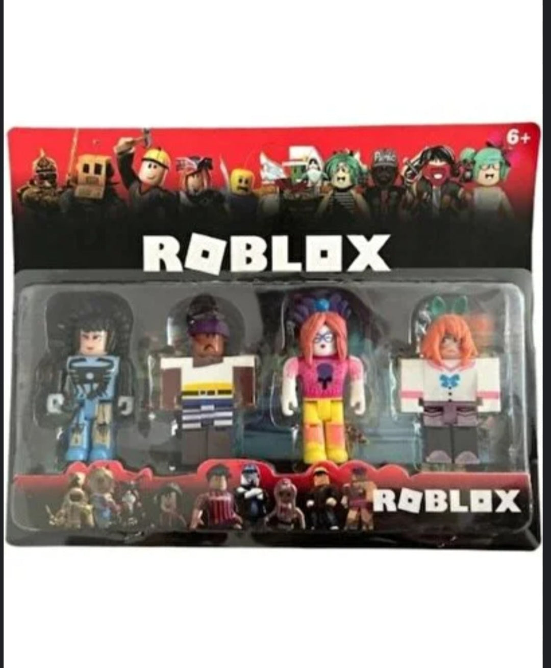 Roblox Figures Set (4 Random Characters)