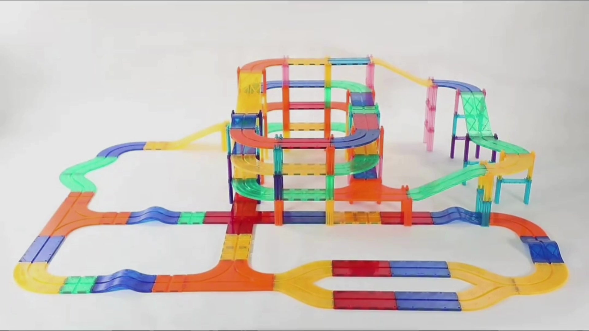 مسار السيارات المغناطيسي (مدينة المرور)